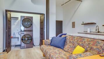 Apartment (0 Bedroom) | Interior