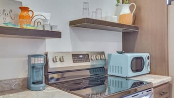 Apartment (0 Bedroom) | Interior