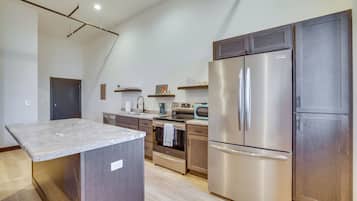 Apartment (0 Bedroom) | Interior