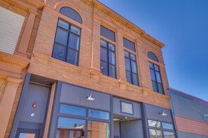 Apartment (1 Bedroom) | Interior - Step-free Cashton Apartment: Steps to Downtown! (Cashton)