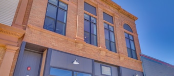 Cashton Studio Apartment: Steps to Downtown!