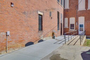 Interior - Cashton Studio Apartment: Steps to Downtown! (Cashton)