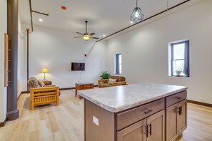 Apartment (0 Bedroom) | Interior