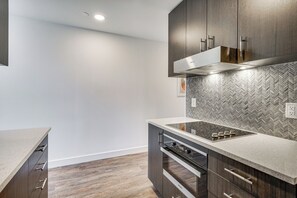 Apartment (0 Bedroom) | Interior