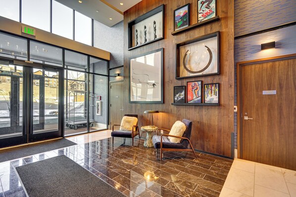 Apartment (0 Bedroom) | Interior