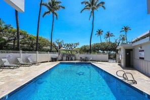 Pool - Lovely Modern Complex Directly Across Kam II Beach **NEW AC! (Kihei)