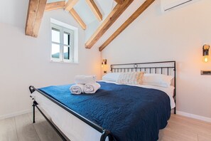 2 chambres, fer et planche à repasser, Wi-Fi, literie fournie