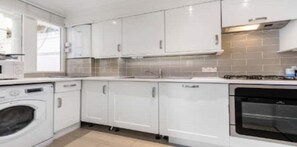 Private kitchen - This stunning two bed Ground Floor flat in the heart of South Kensington.  (London)