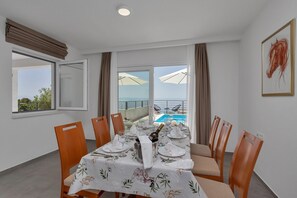 Dining - Villa Violet with Salt Water Pool (Makarska)