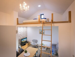 2 dormitorios, tabla de planchar con plancha, wifi y ropa de cama