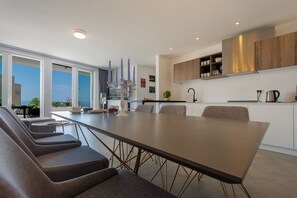 Dining - Luxury Apt In Villa• Citrin •Shared Pool•Sea View (Makarska)