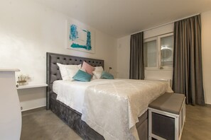 1 bedroom, iron/ironing board, WiFi, bed sheets - Luxury Apt In Villa• Citrin •Shared Pool•Sea View (Makarska)