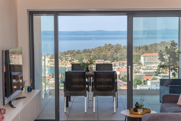 TV - Luxury Apartment Lemon•Sea View•Free Parking (Makarska)