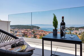 Interior - Apt Dzenan•Sea View•Free Parking (Makarska)