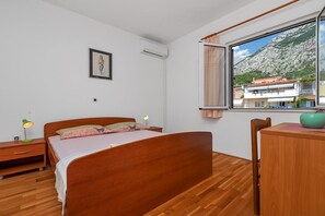 4 bedrooms, iron/ironing board, WiFi, bed sheets - 4Bedrooms•FreeParking•BigBalcony•Apt Bugenvilija (Makarska)