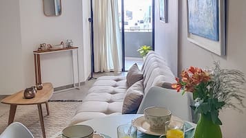 City Apartment, 1 Queen Bed with Sofa bed | Balcony