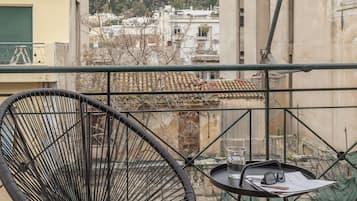 Apartemen Desain, 2 kamar tidur, Bebas Asap Rokok | Teras/patio