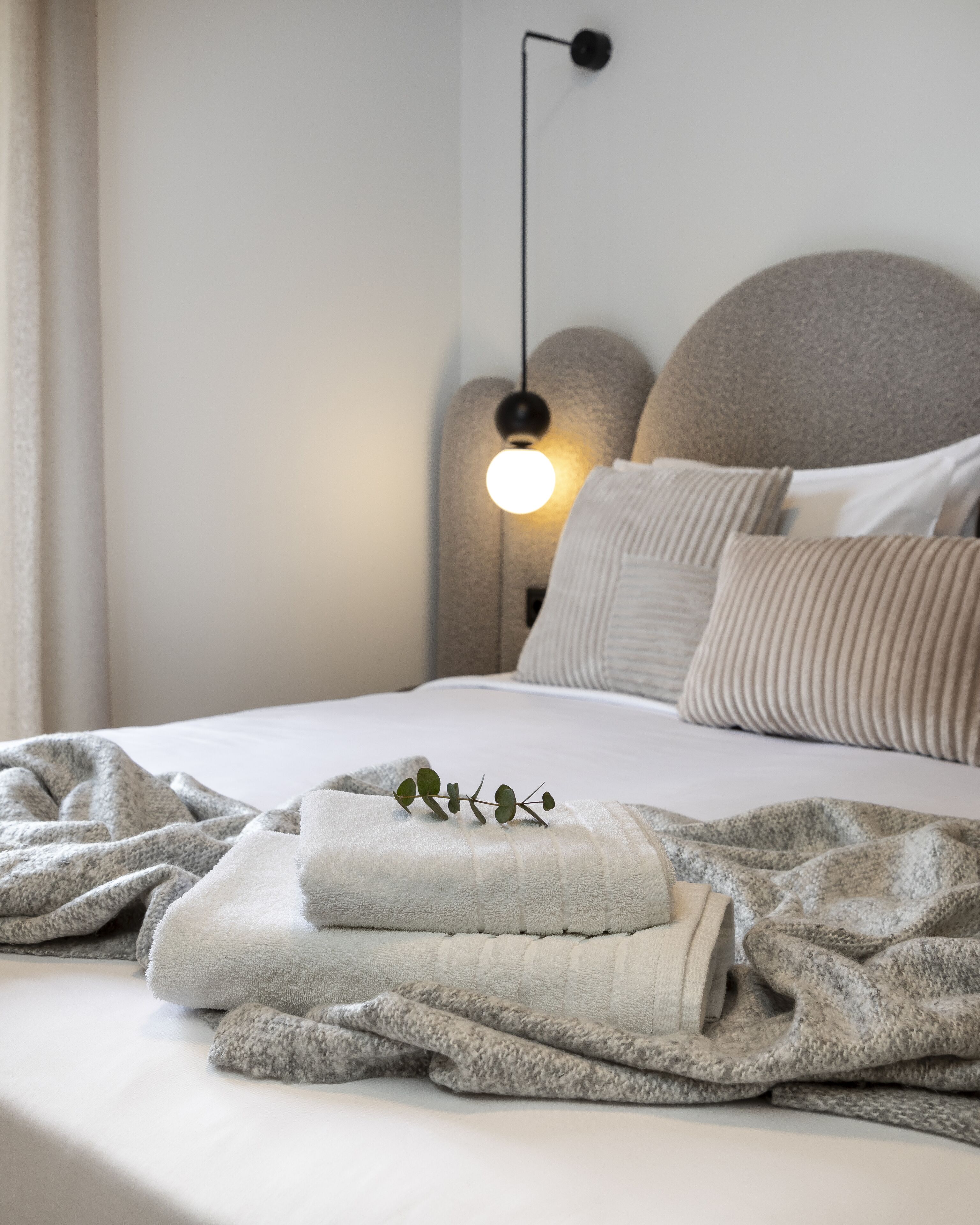 Design Apartment, 2 Bedrooms, Non Smoking | 2 bedrooms, soundproofing, free WiFi, bed sheets