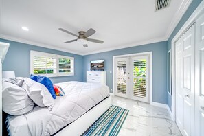 4 bedrooms, iron/ironing board, travel cot, free WiFi