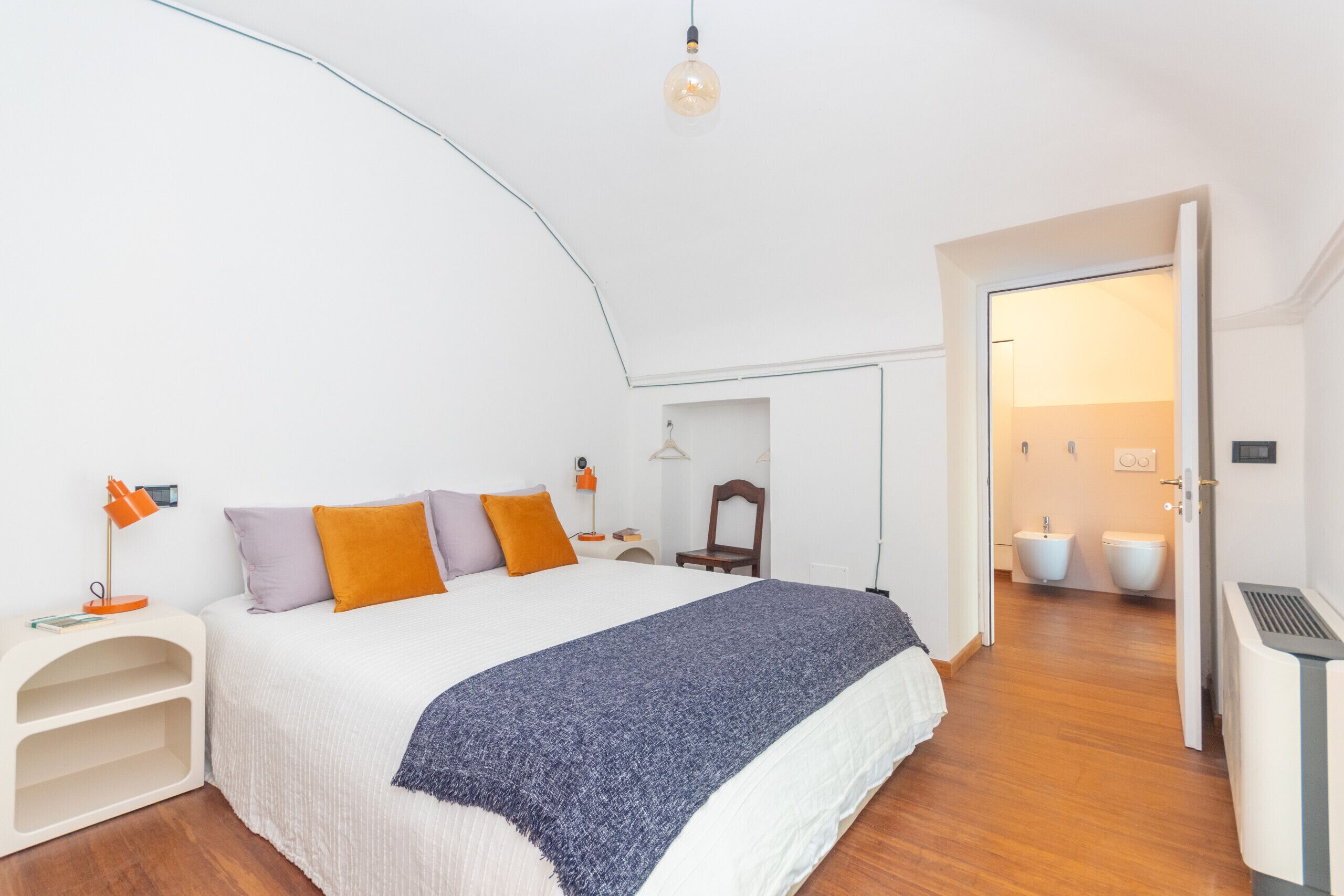 Bügeleisen/Bügelbrett, kostenloses WLAN, Bettwäsche