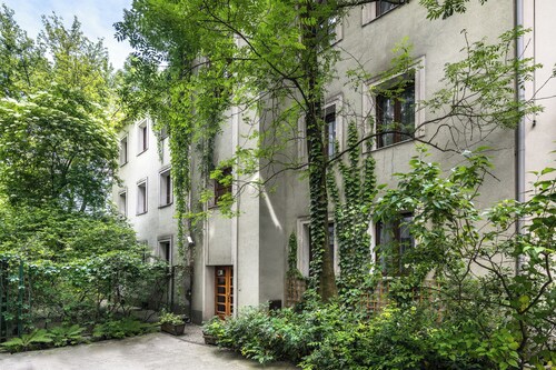 Garden House Apartments