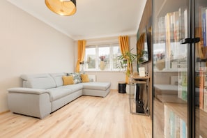 Apartment, 1 Schlafzimmer, Küche | Wohnzimmer