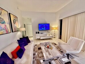 Smart TV - Grand Westridge 4BR Pool Home near Disney Parks (Four Corners)