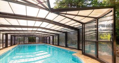 Domaine Privé au Coeur du Périgord Vert Avec Villa, Piscine, Étangs et Bois