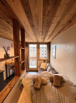 Living area - Le Nid de l'Aiguille - Charming Studio (Chamonix-Mont-Blanc)