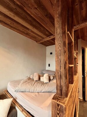 1 quarto, Wi-Fi de cortesia, roupa de cama