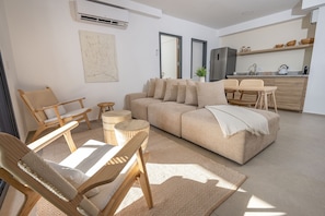Luxury Apartment, 1 Bedroom | Living area