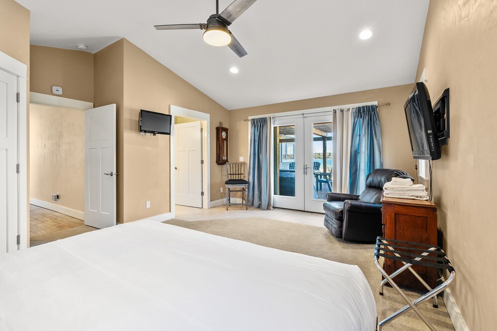 Sturgeon Bay Waterfront Summerdale Door County Vrbo