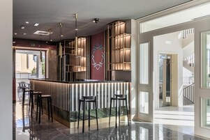 Bar (en la propiedad)