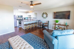 Smart TV - Gulf View! Pool, Tennis Court, Beach Access (Santa Rosa Beach)