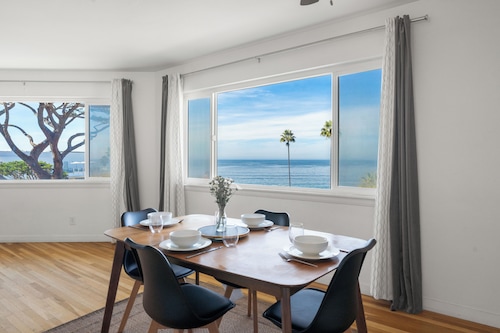 Ocean Front Across From Beach/Amazing Views