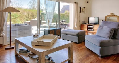 850 m plage la "Cale de Beg Meil", maison pour 8
