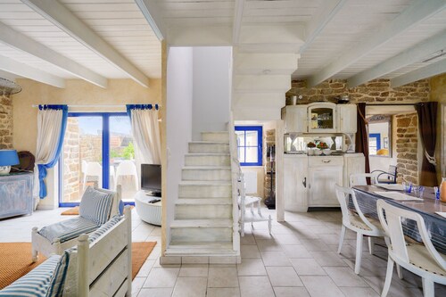 Haus für 6 mit Terrasse und Garten- 1km Strand