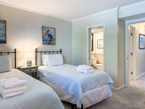 2 habitaciones, tabla de planchar con plancha y wifi gratis 
