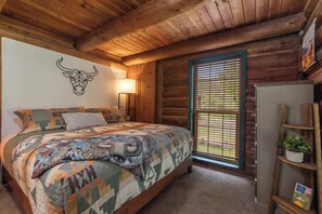 2 slaapkamers, een bureau, wifi, beddengoed