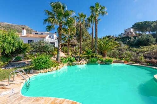 Villa Casa Malvarosa by Villa Plus
