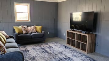TV connectée, cheminée, jeux vidéo