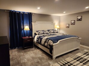 2 habitaciones, tabla de planchar con plancha, cuna de viaje y wifi