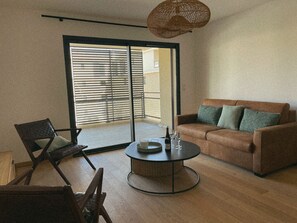 TV - Luxury apartment on the old port for 4 people (Porto-Vecchio)