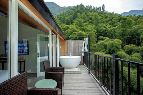 Anji Yinshang Landscape Homestay