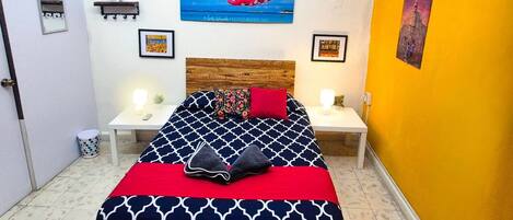 1 bedroom, WiFi (free), bed sheets