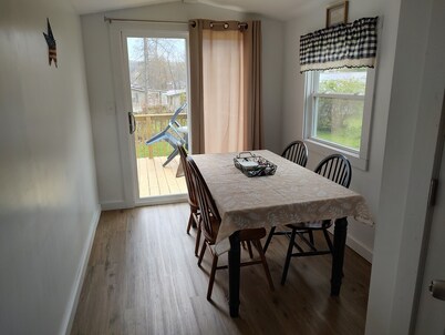 Lovely Idlewilde Cottage at Canadohta Lake, Pa