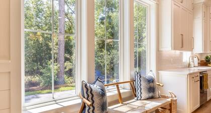 New Prof. Designed Coastal Home, 4BR, 2.5 BA