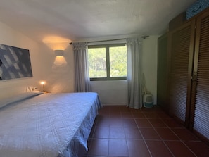 3 bedrooms, iron/ironing board, WiFi, bed sheets - Villa Farfalle CON Strepitosa Scogliera Privata (Capo Coda Cavallo)