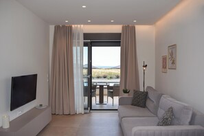 Apartamento luxo, vista para o resort | 2 quartos, roupas de cama premium, quartos à prova de som