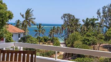 Executive Apartment, 3 Bedrooms, Sea View | Terrace/patio